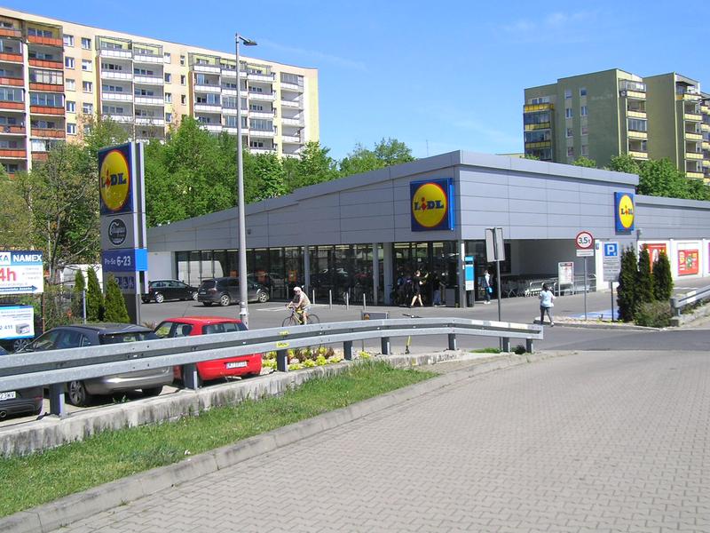 Dojazd na Bora-Komorowskiego