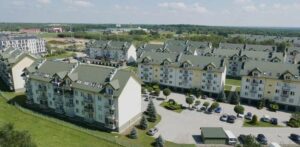 Przewodnik po dojeździe na Bora-Komorowskiego – sprawdź najwygodniejsze opcje!