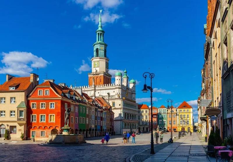 Czas lotu Poznań–Warszawa