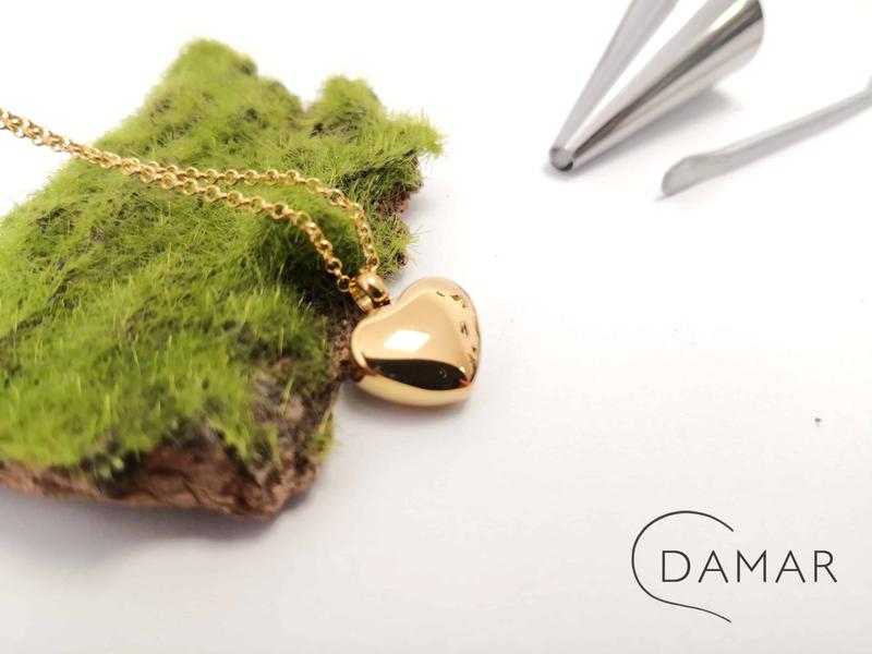 Przewóz urny z prochami