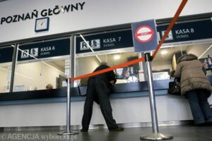 Jak skutecznie złożyć dopłatę do biletu PKP?