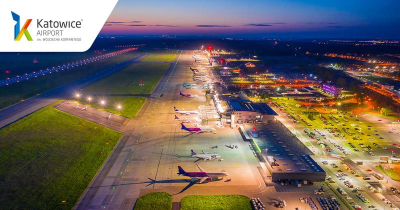 Przewodnik: Jak wygodnie dojechać z dworca Katowice na lotnisko?