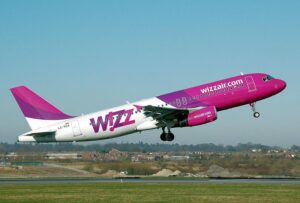 Jak karta pokładowa w Wizzair różni się od biletu?