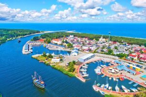 Odkryj niezwykłe atrakcje w Pobierowie: Przewodnik po najciekawszych miejscach