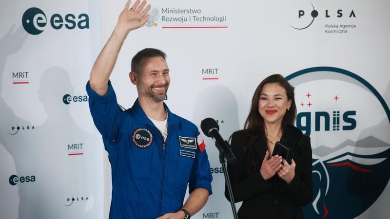 Linie lotnicze z Sławosza Uznańskiego