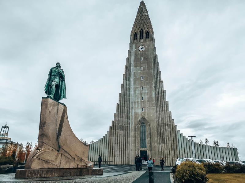 Lot z Krakowa do Reykjaviku