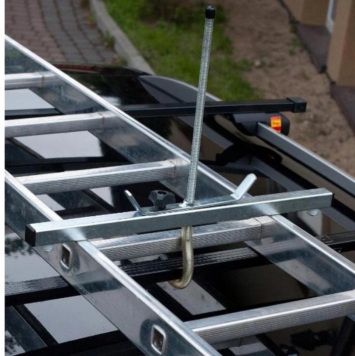 Mocowanie drabiny w pojeździe