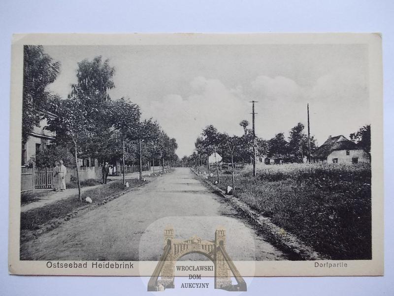 Porównanie środków transportu samochód pociąg autobus