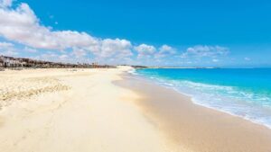 Najlepszy czas na podróż do Marsa Matruh – kiedy jechać i co zobaczyć?