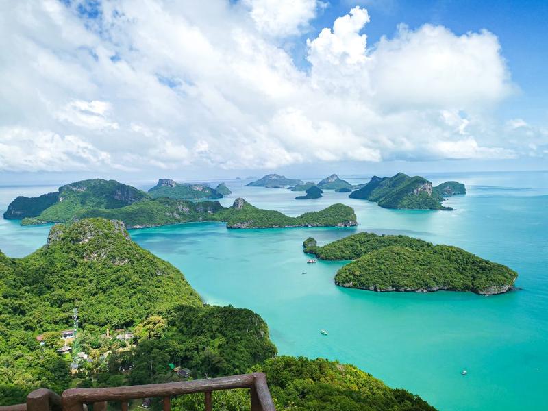 Najważniejsze rzeczy, które warto spakować na wakacje do Tajlandii