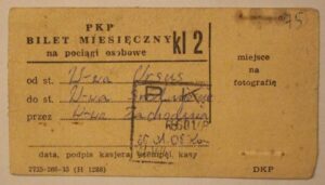 Gdzie kupić bilet miesięczny PKP i zaoszczędzić na podróżach?