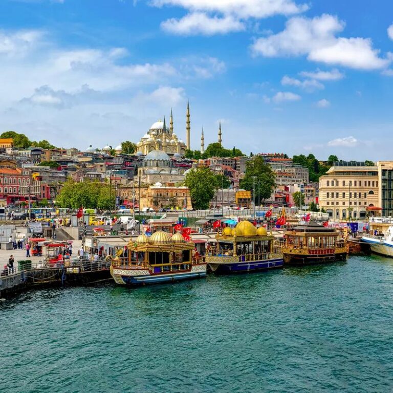 Przewodnik po Stambule: Jak łatwo dojechać z lotniska do centrum miasta?