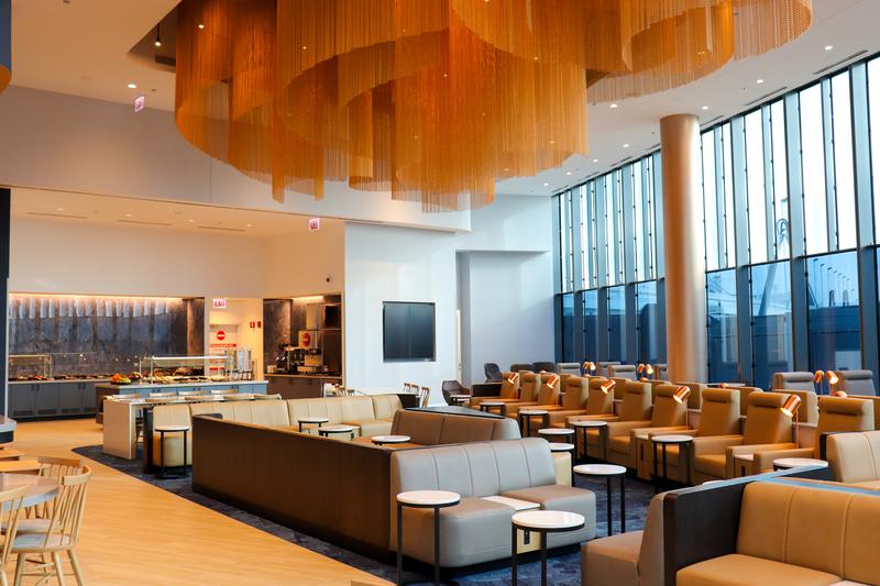 Czas lotu Chicago–Warszawa