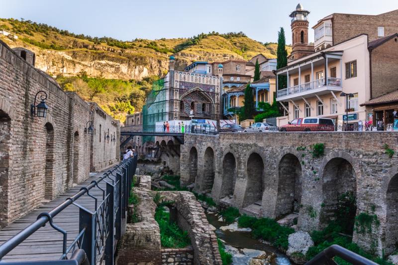 Optymalne trasy lotnicze Polska-Gruzja