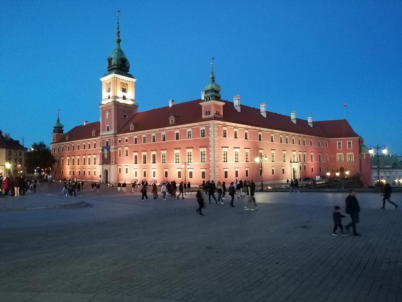 Parking w pobliżu zamku