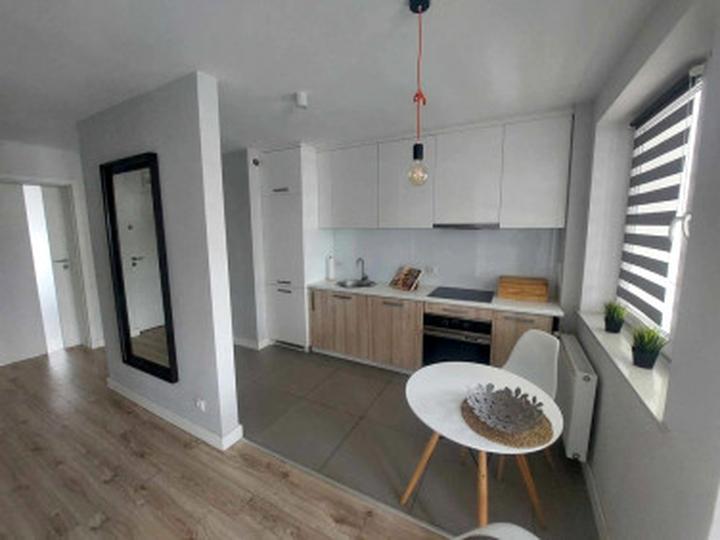 Jak wygodnie dotrzeć z Katowic do Niechorza? Przewodnik dla podróżnych