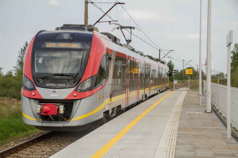 Jak zdobyć darmowy bilet ŁKA i cieszyć się podróżą po Łódzkiem